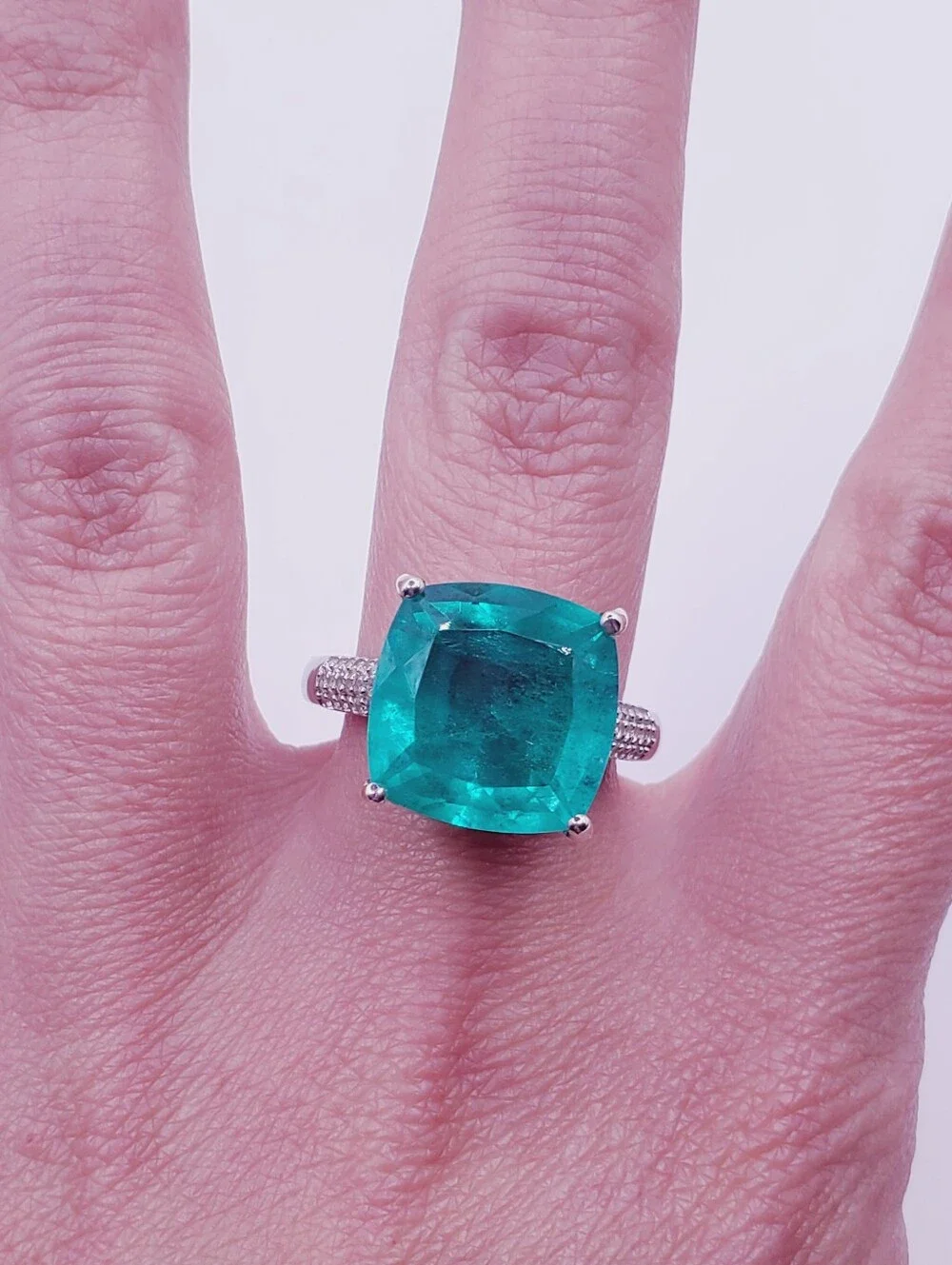 11.5 Carat Emerald Green Quartz & Zircon Platinum | 925 Sterling Silver Ring